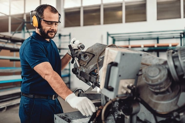 Аутсорсинг станочников на производство