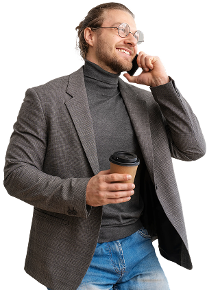 Женщина с документами — профессиональный рекрутинг